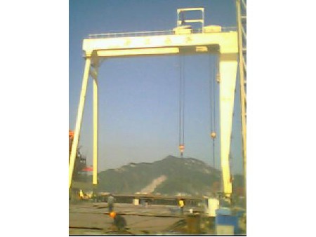 L5-32噸門(mén)式起重機(jī)